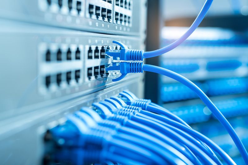 Titelbild Netzwerktechnik